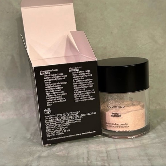 🐾 Prime & Set Powder 🐾 - Picture 2 of 2